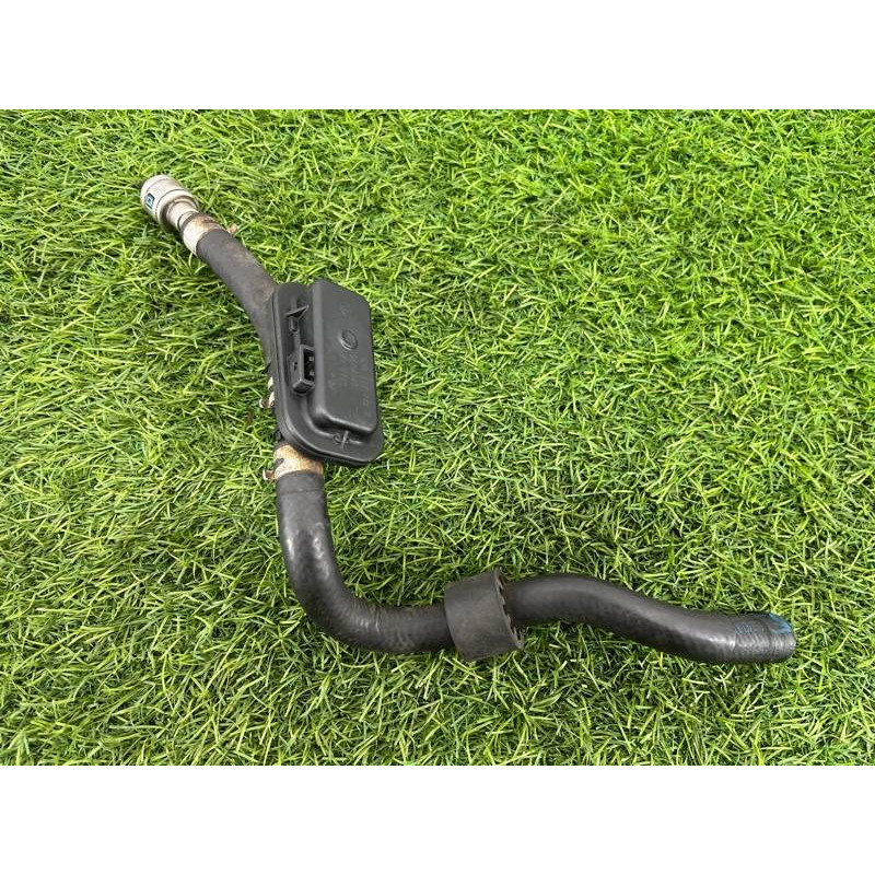 Топливный клапан (топливная система) Volkswagen Passat B8 2016 2.0 tdi 5Q0127242B