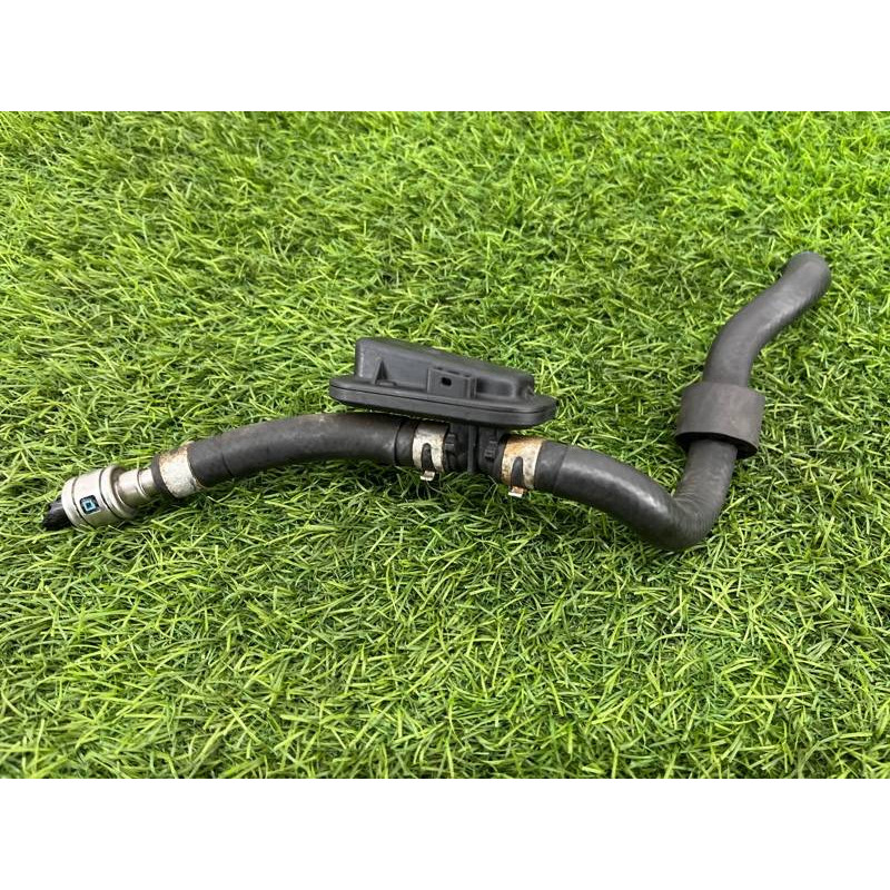 Топливный клапан (топливная система) Volkswagen Passat B8 2016 2.0 tdi 5Q0127242B