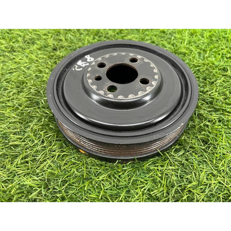 Шкив коленвала (двигатель и элементы) Volkswagen Passat B8 2016 2.0 tdi 04L105243