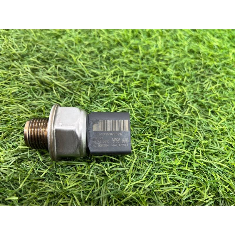 Датчик давления топлива (электрика / датчики) Volkswagen Passat B8 2016 2.0 tdi 04L906054