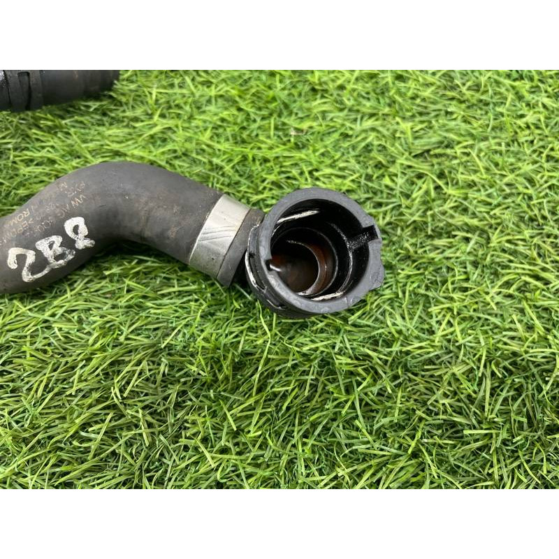 Патрубок (система охлаждения) Volkswagen Passat B8 2016 2.0 tdi 5Q0122073BK