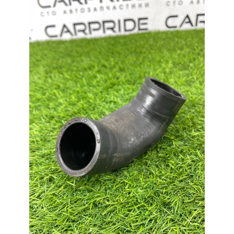 Патрубок (система охлаждения) Volkswagen Passat B8 2016 2.0 tdi 04L131521AF