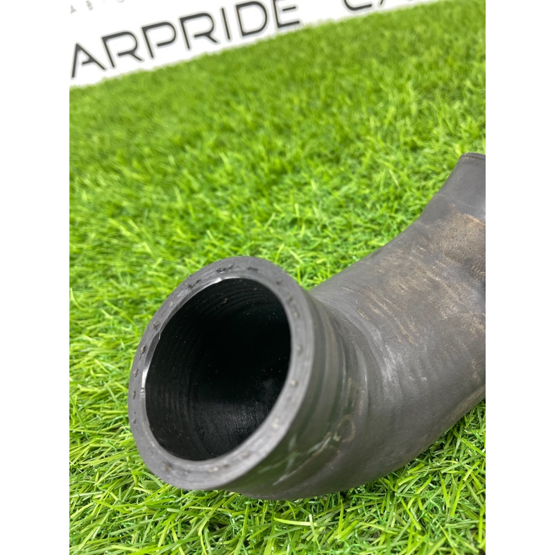 Патрубок (система охлаждения) Volkswagen Passat B8 2016 2.0 tdi 04L131521AF