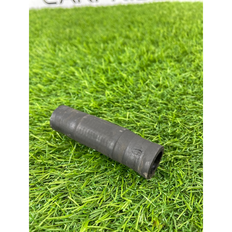 Патрубок (система охлаждения) Volkswagen Passat B8 2016 2.0 tdi 04L121101