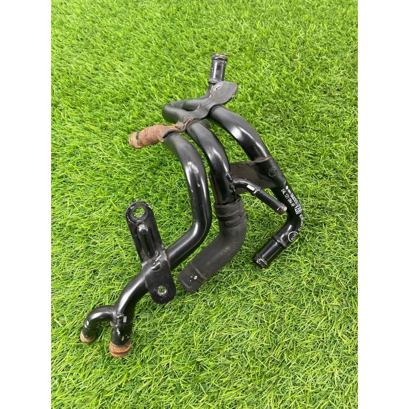 трубка (двигатель и элементы) Volkswagen Passat B8 2016 2.0 tdi 04L121064AC