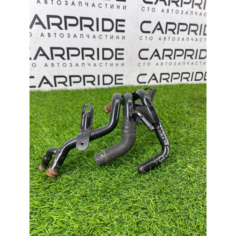 трубка (двигатель и элементы) Volkswagen Passat B8 2016 2.0 tdi 04L121064AC