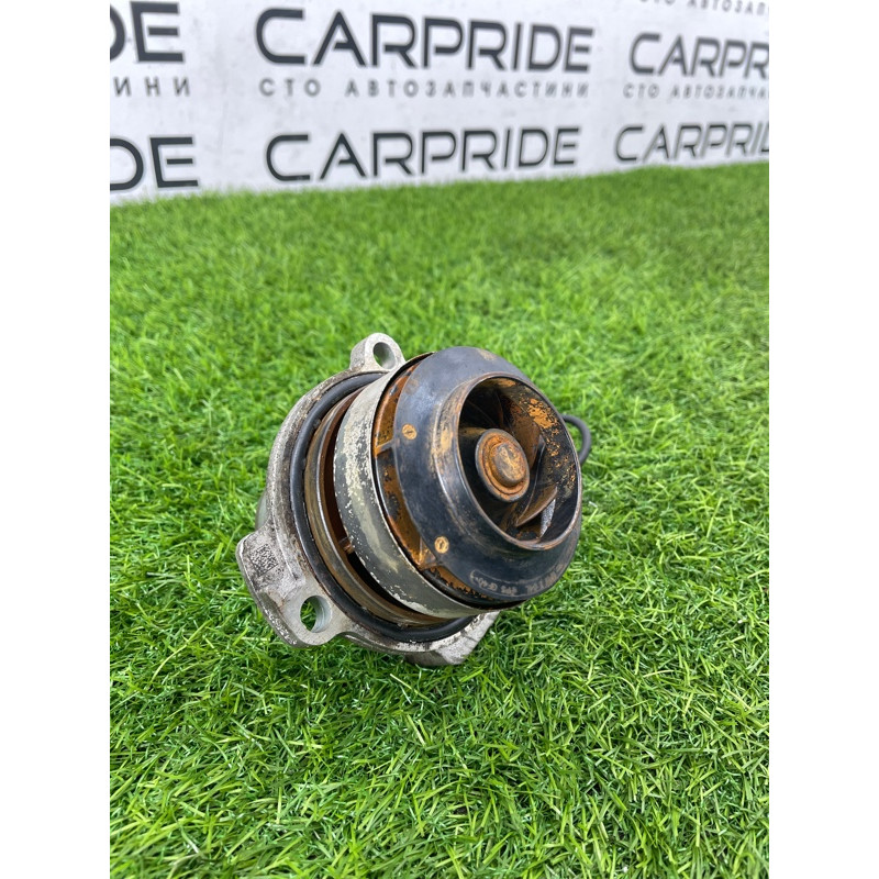 Помпа (система охлаждения) Volkswagen Passat B8 2016 2.0 tdi 04L121011P