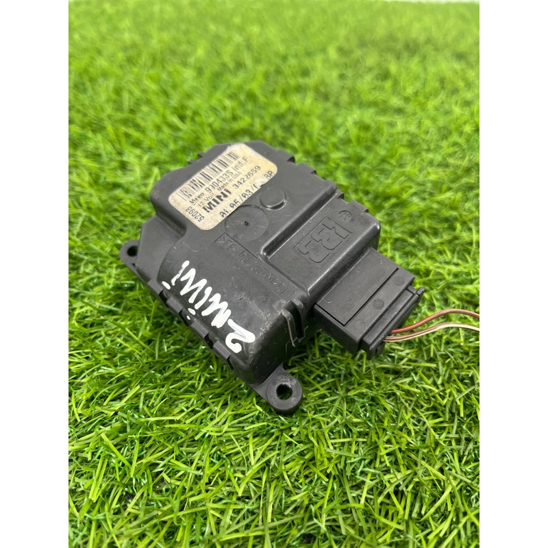 Привод заслонки отопителя (отопление и кондиционирование) Mini Cooper R56 R56 2006 64113422659