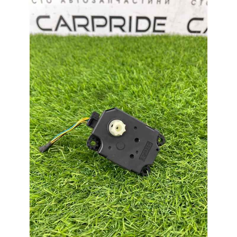 Привод заслонки отопителя (отопление и кондиционирование) Mini Cooper R56 R56 2006 64113422658