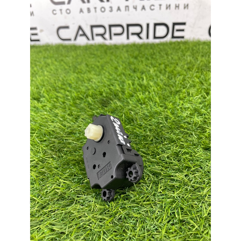 Привод заслонки отопителя (отопление и кондиционирование) Mini Cooper R56 R56 2006 64113422658