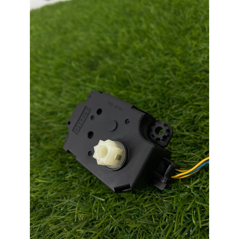 Привод заслонки отопителя (отопление и кондиционирование) Mini Cooper R56 R56 2006 64113422658