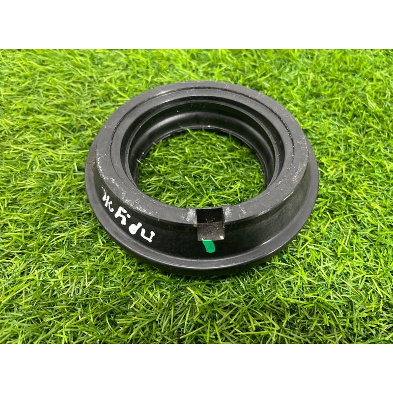 Опора пружины верхняя (подвеска) Volkswagen Passat B8 2016 2.0 tdi 5Q0412249E