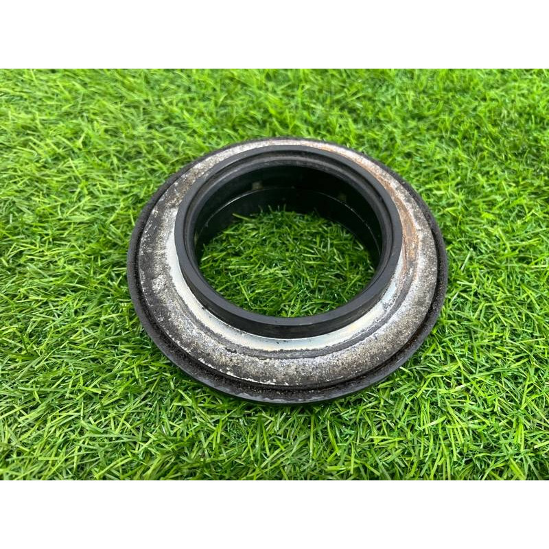 Опора пружины верхняя (подвеска) Volkswagen Passat B8 2016 2.0 tdi 5Q0412249E