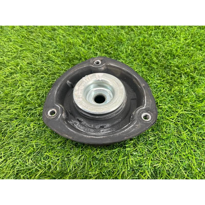 Опора стойки (подвеска) Volkswagen Passat B8 2016 2.0 tdi 5Q0412331C