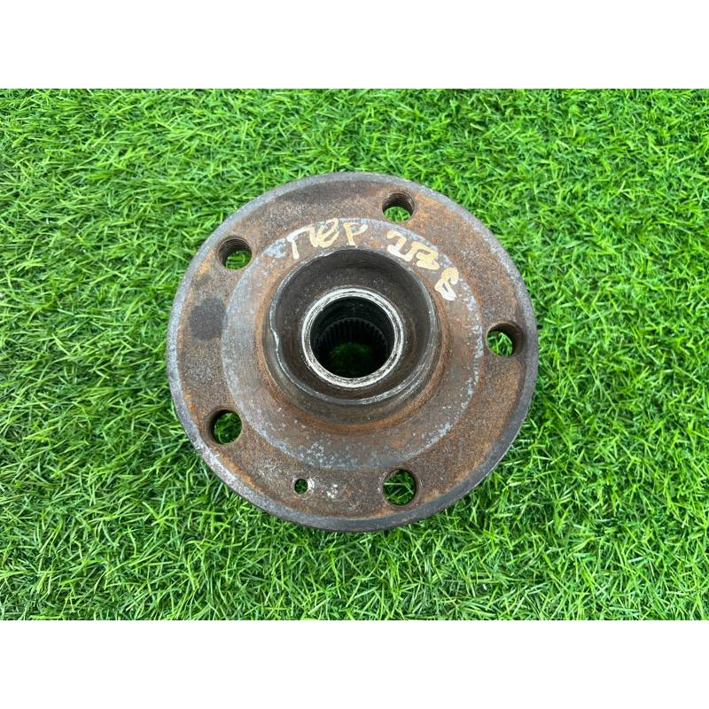 Ступица (подвеска) Volkswagen Passat B8 2016 2.0 tdi 5Q0407621D