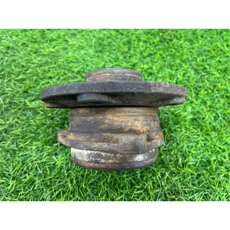 Ступица (подвеска) Volkswagen Passat B8 2016 2.0 tdi 5Q0407621D