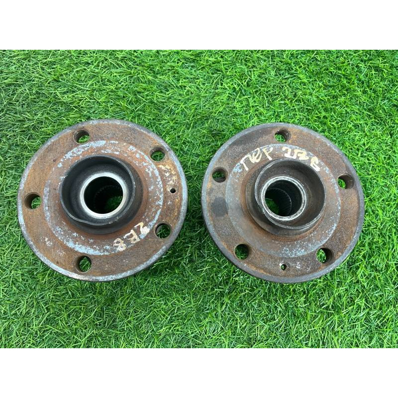 Ступица (подвеска) Volkswagen Passat B8 2016 2.0 tdi 5Q0407621D