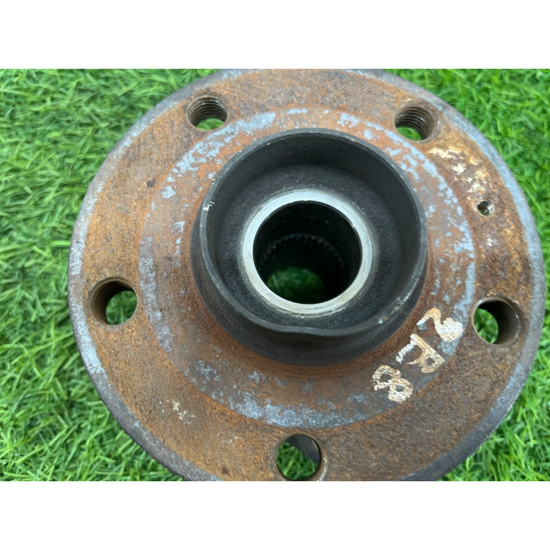 Ступица (подвеска) Volkswagen Passat B8 2016 2.0 tdi 5Q0407621D