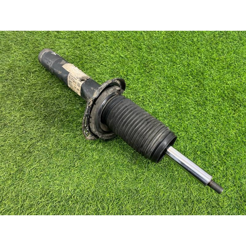 Амортизатор (подвеска) Volkswagen Passat B8 2016 2.0 tdi 3Q0413031BN