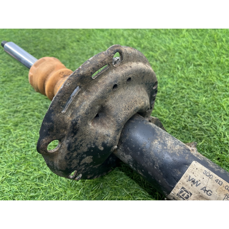 Амортизатор (подвеска) Volkswagen Passat B8 2016 2.0 tdi 3Q0413031BN