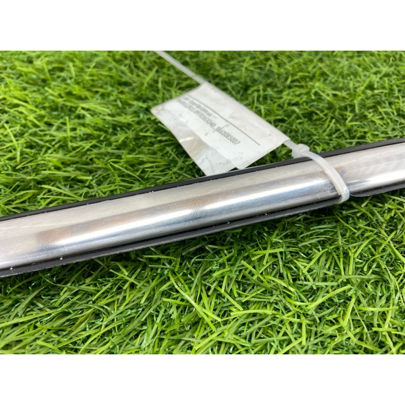 Молдинг стекла (кузов и элементы) Mini Cooper R56 R56 2006 51137149955