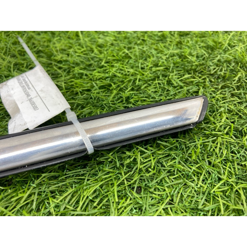 Молдинг стекла (кузов и элементы) Mini Cooper R56 R56 2006 51137149955