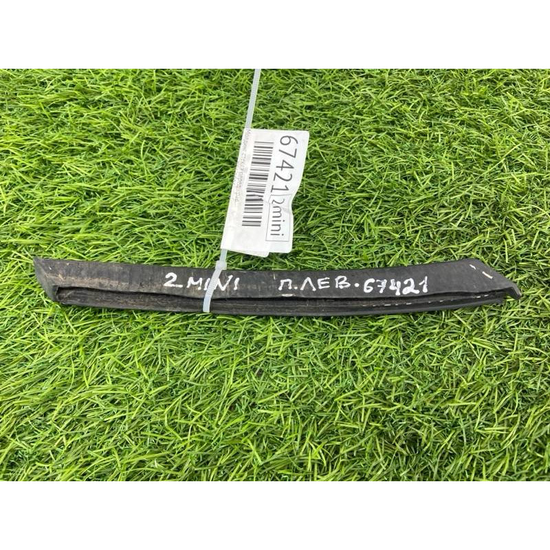 Молдинг стекла (кузов и элементы) Mini Cooper R56 R56 2006 51137149955