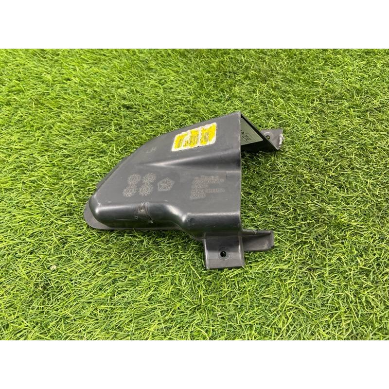 Заглушка бампера (кузов и элементы) Jeep Cherokee KL 2014 3.2 68205073ab