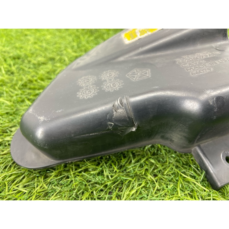 Заглушка бампера (кузов и элементы) Jeep Cherokee KL 2014 3.2 68205073ab