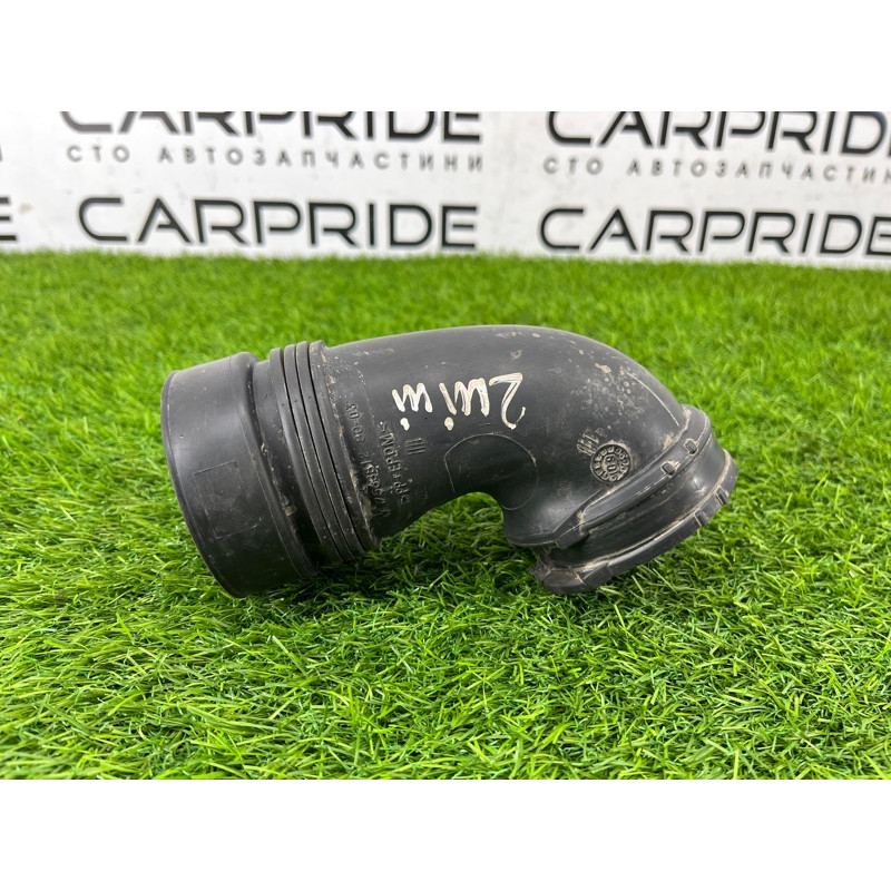 Патрубок воздушного фильтра (впускная система) Mini Cooper R56 R56 2006 13717563812