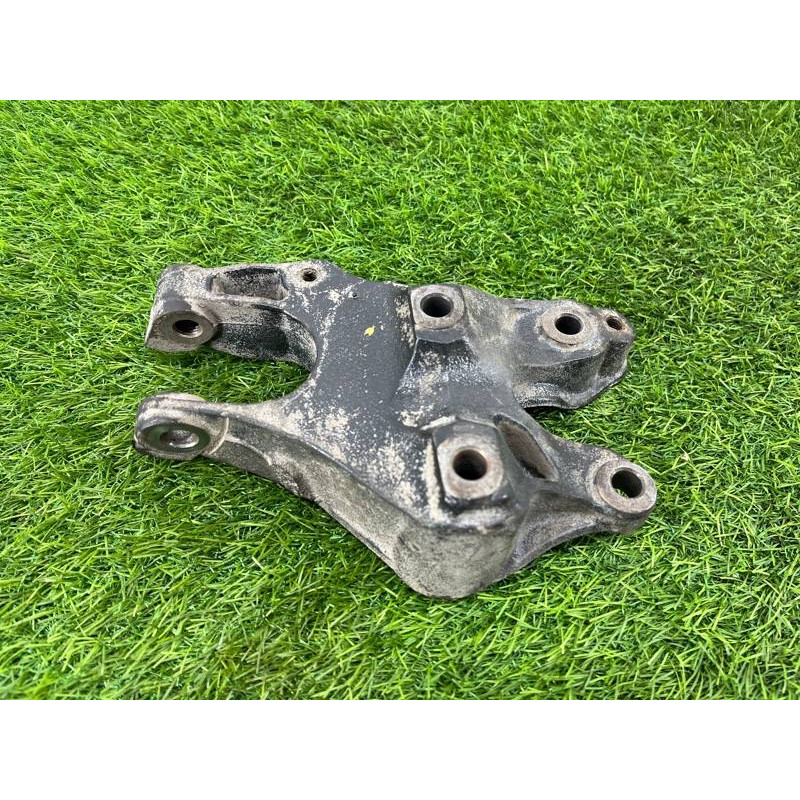 Кронштейн подушки двигателя (кронштейны двигателя) Mini Cooper R56 R56 2006 22116780439