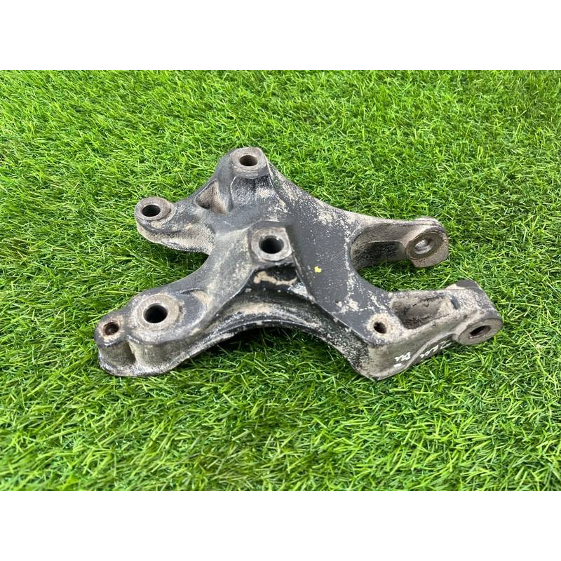 Кронштейн подушки двигателя (кронштейны двигателя) Mini Cooper R56 R56 2006 22116780439