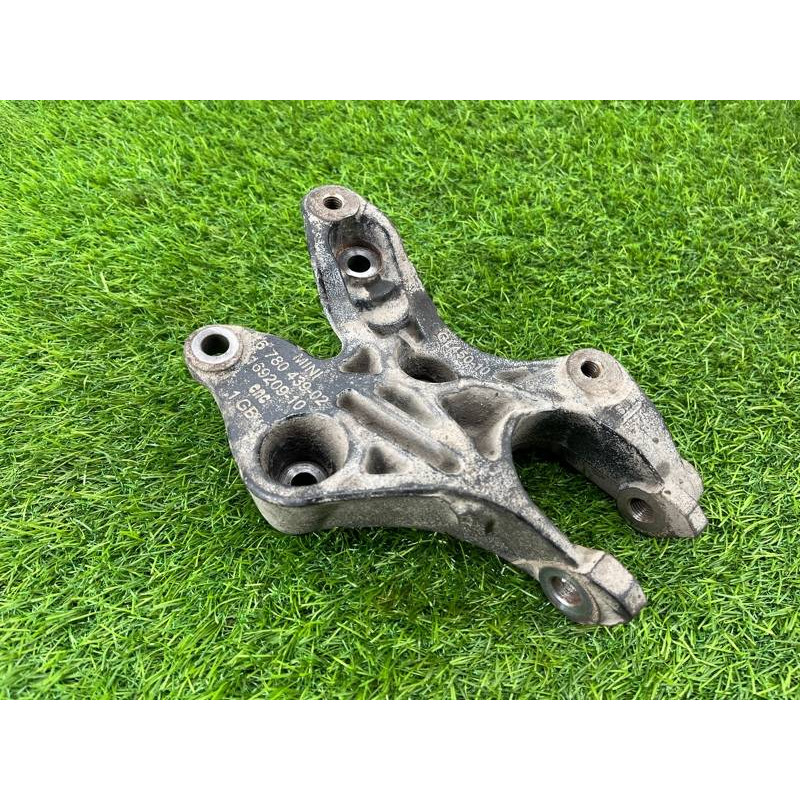 Кронштейн подушки двигателя (кронштейны двигателя) Mini Cooper R56 R56 2006 22116780439