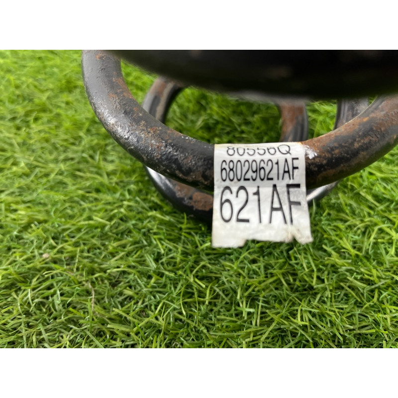 Пружина подвески (подвеска) Jeep Grand Cherokee WK2 2018 3.6 68029621AF