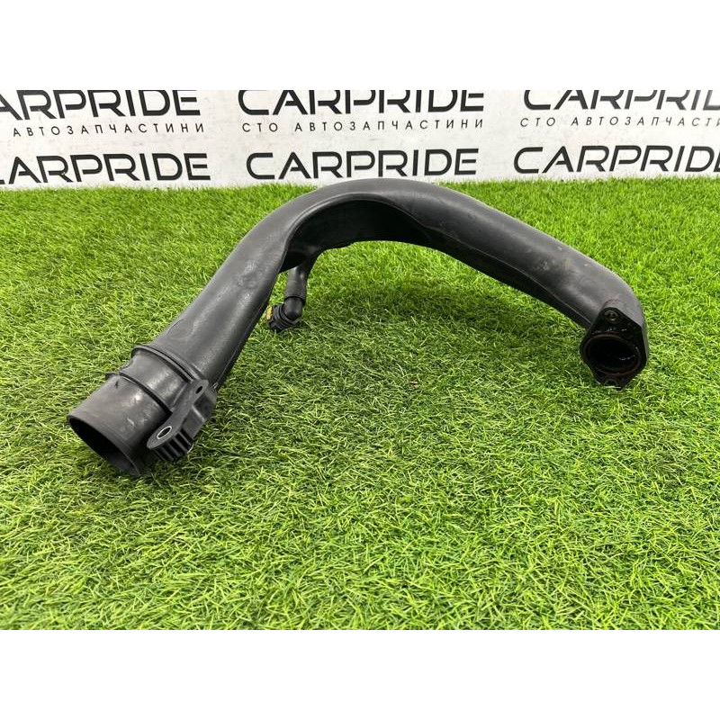 Патрубок интеркулера (двигатель и элементы) Renault Megane 3 2011 1,5 dCi (K9K837) 8200645723