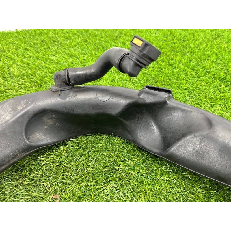 Патрубок интеркулера (двигатель и элементы) Renault Megane 3 2011 1,5 dCi (K9K837) 8200645723