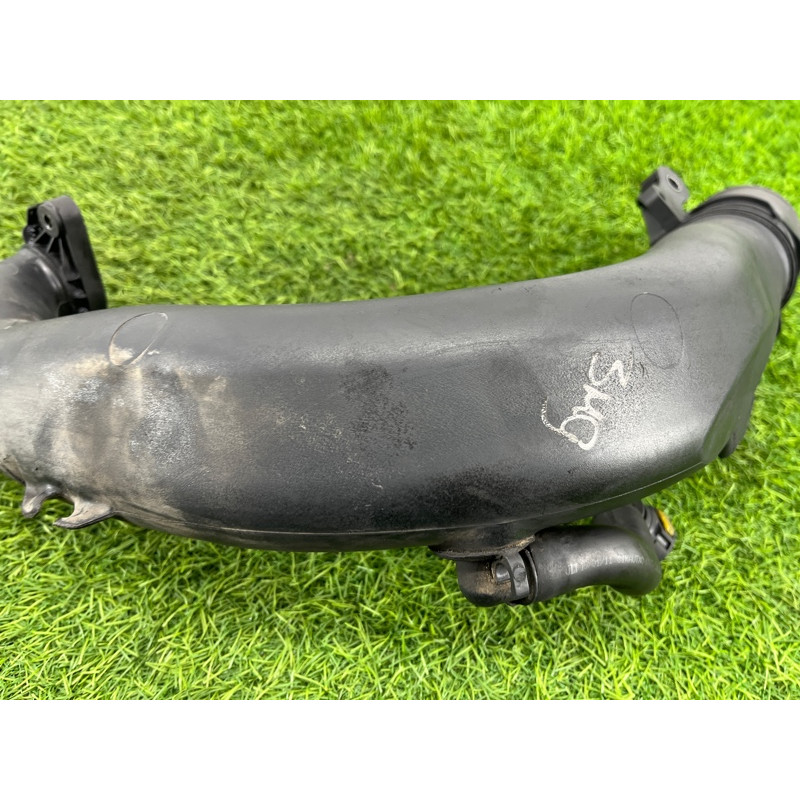 Патрубок интеркулера (двигатель и элементы) Renault Megane 3 2011 1,5 dCi (K9K837) 8200645723