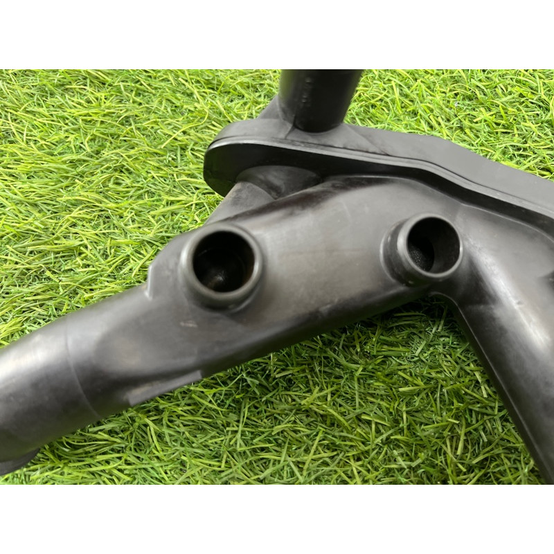 Трубка системы охлаждения (система охлаждения) Renault Megane 3 2011 1,5 dCi (K9K837) 210473766R