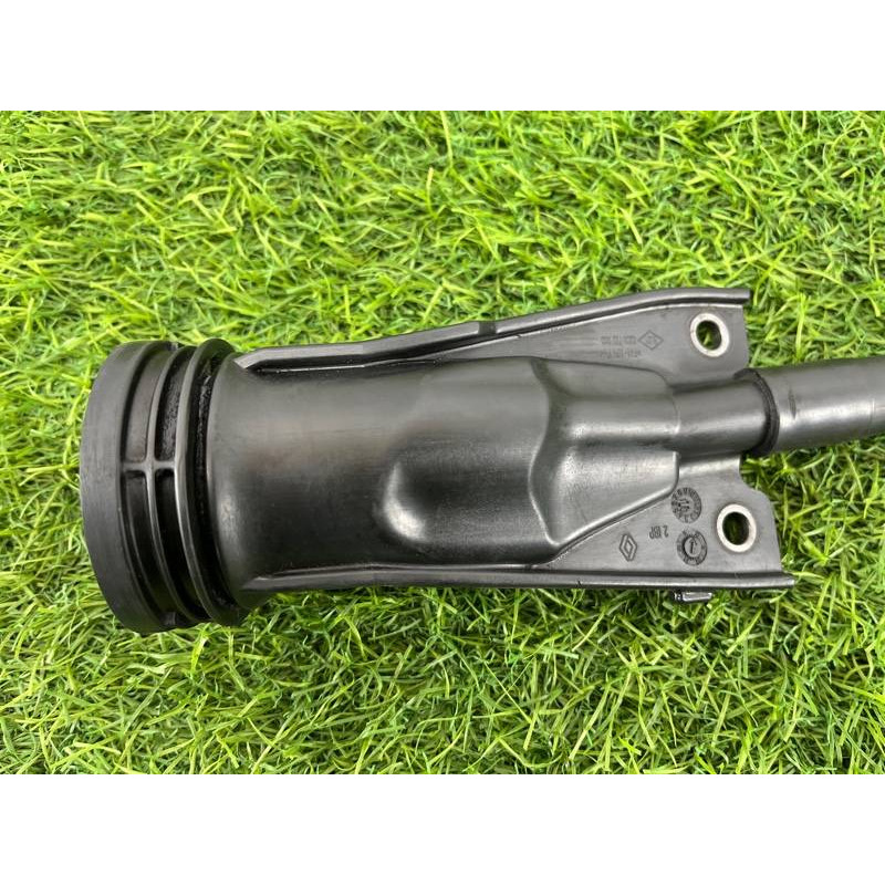 Направляющая масляного щупа (двигатель и элементы) Renault Megane 3 2011 1,5 dCi (K9K837) 8200722806