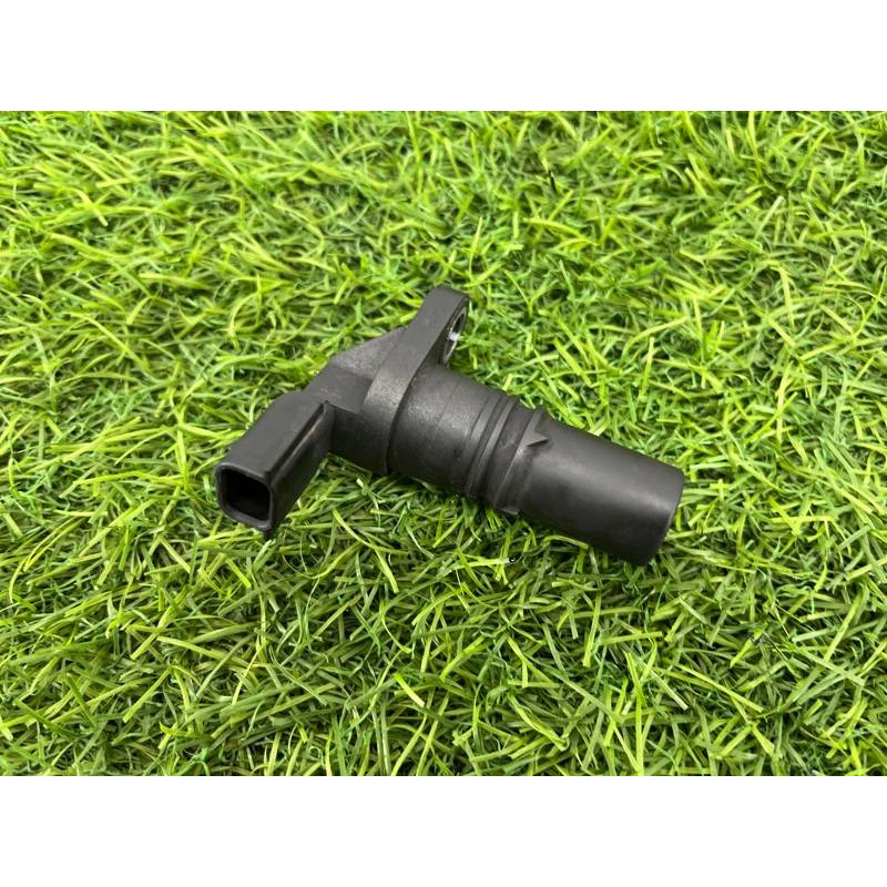 Датчик положения коленвала (электрика двигателя) Renault Megane 3 2011 1,5 dCi (K9K837) 237313810R