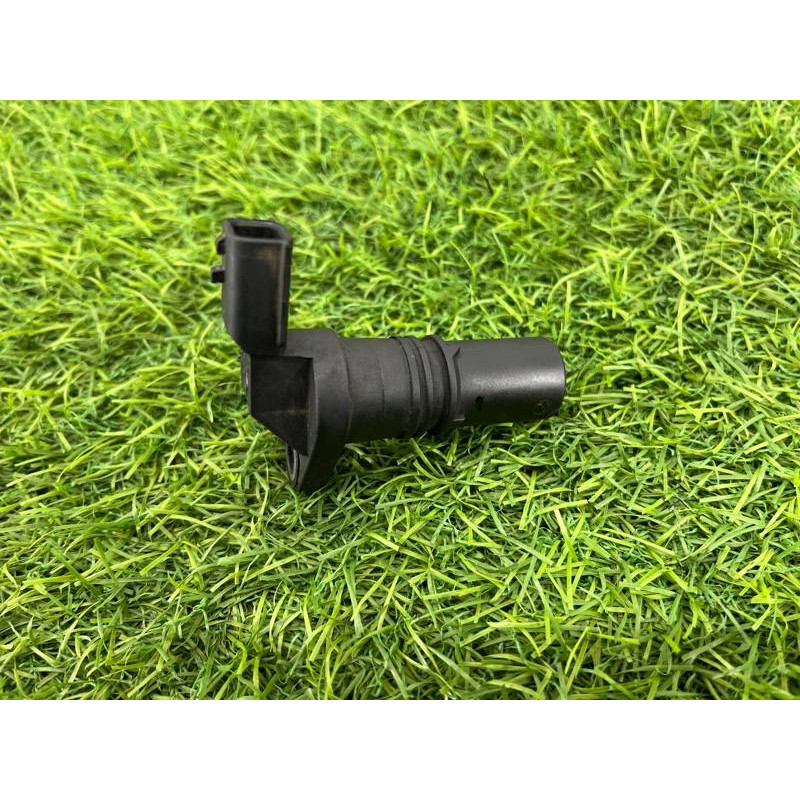 Датчик положения коленвала (электрика двигателя) Renault Megane 3 2011 1,5 dCi (K9K837) 237313810R