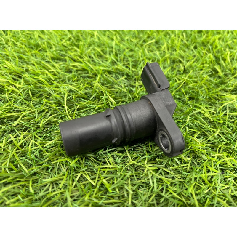 Датчик положения коленвала (электрика двигателя) Renault Megane 3 2011 1,5 dCi (K9K837) 237313810R