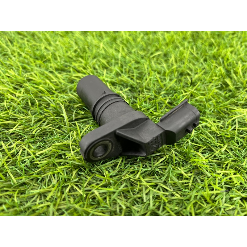 Датчик положения коленвала (электрика двигателя) Renault Megane 3 2011 1,5 dCi (K9K837) 237313810R