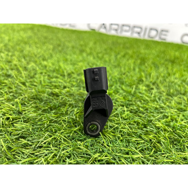 Датчик положения коленвала (электрика двигателя) Renault Megane 3 2011 1,5 dCi (K9K837) 237313810R