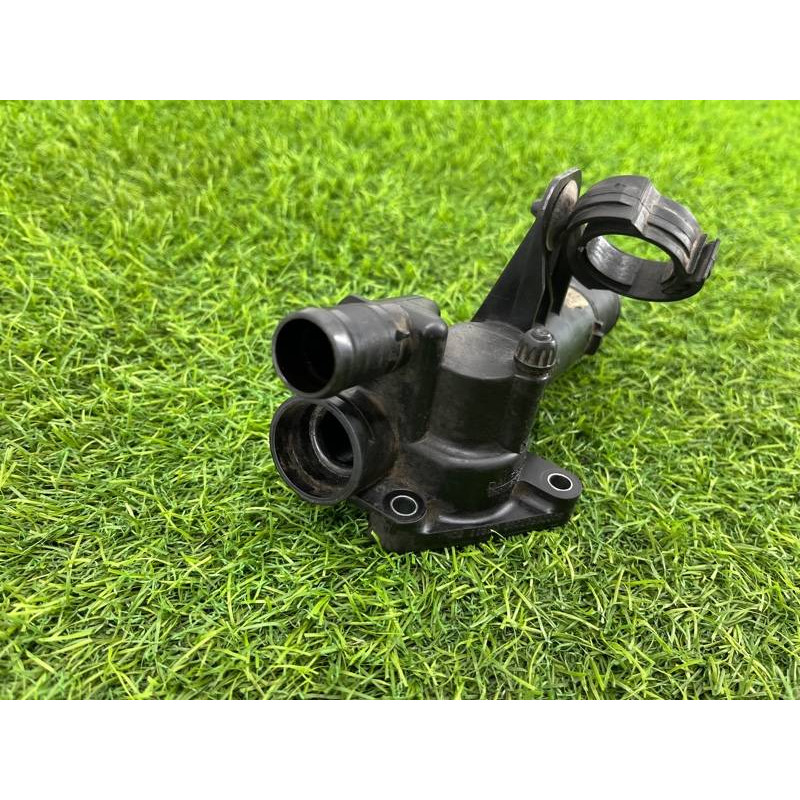 Корпус термостата (система охлаждения) Renault Megane 3 2011 1,5 dCi (K9K837) 110605536R