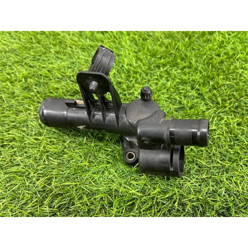 Корпус термостата (система охлаждения) Renault Megane 3 2011 1,5 dCi (K9K837) 110605536R