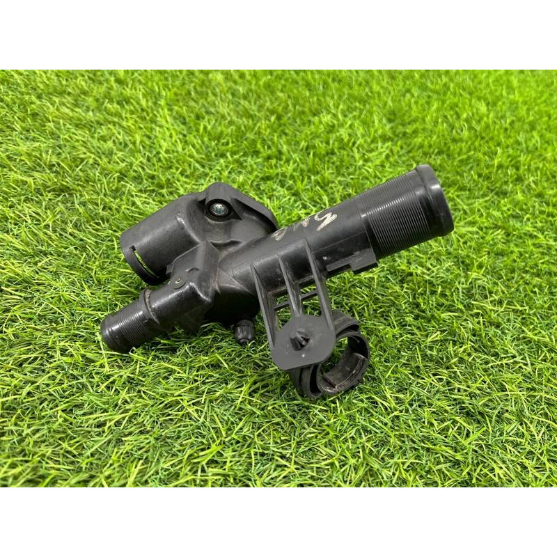 Корпус термостата (система охлаждения) Renault Megane 3 2011 1,5 dCi (K9K837) 110605536R