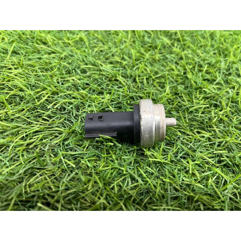 Датчик температуры охлаждающей жидкости (электрика / датчики) Renault Megane 3 2011 1,5 dCi (K9K837) 226301872R