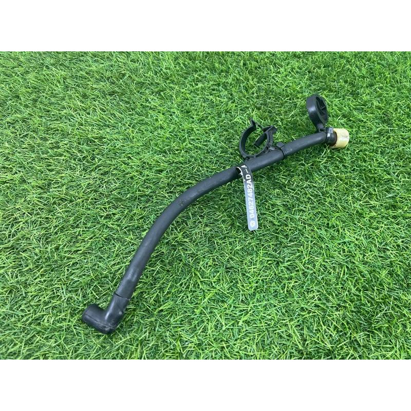 Трубка вентиляции (двигатель и элементы) Jeep Grand Cherokee WK2 2018 3.6 4627482AD