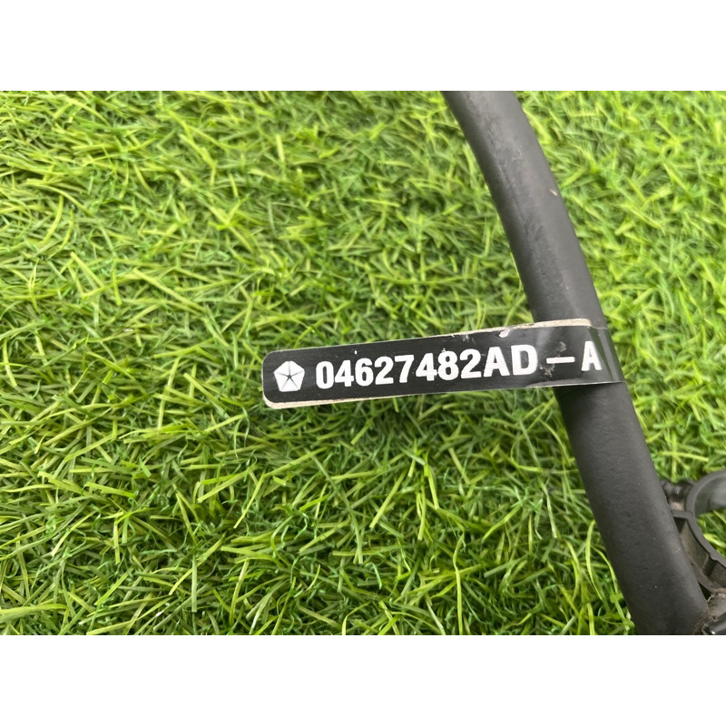 Трубка вентиляции (двигатель и элементы) Jeep Grand Cherokee WK2 2018 3.6 4627482AD